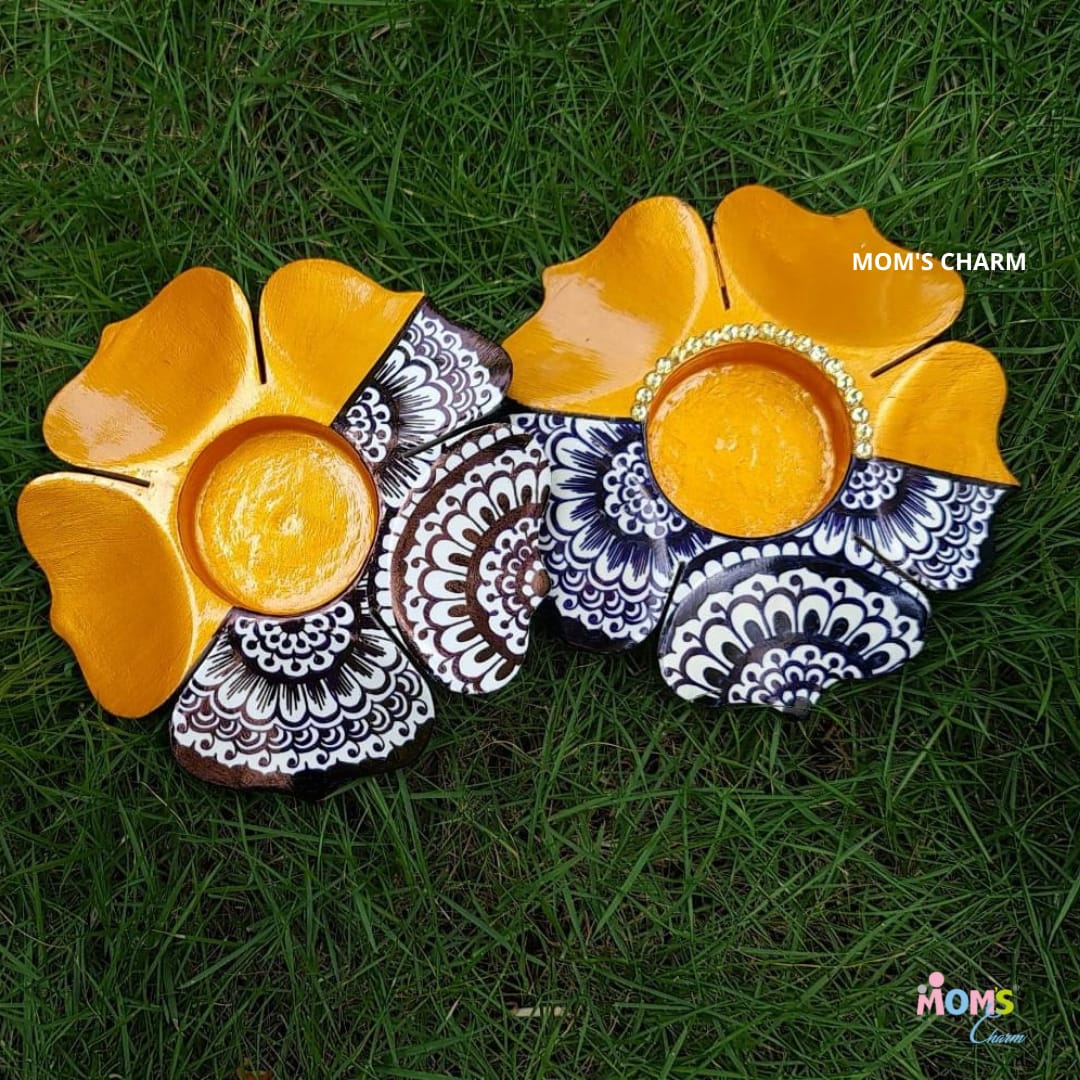 Flower Cutout Tea Light Holders - Set of 3 - Image 3