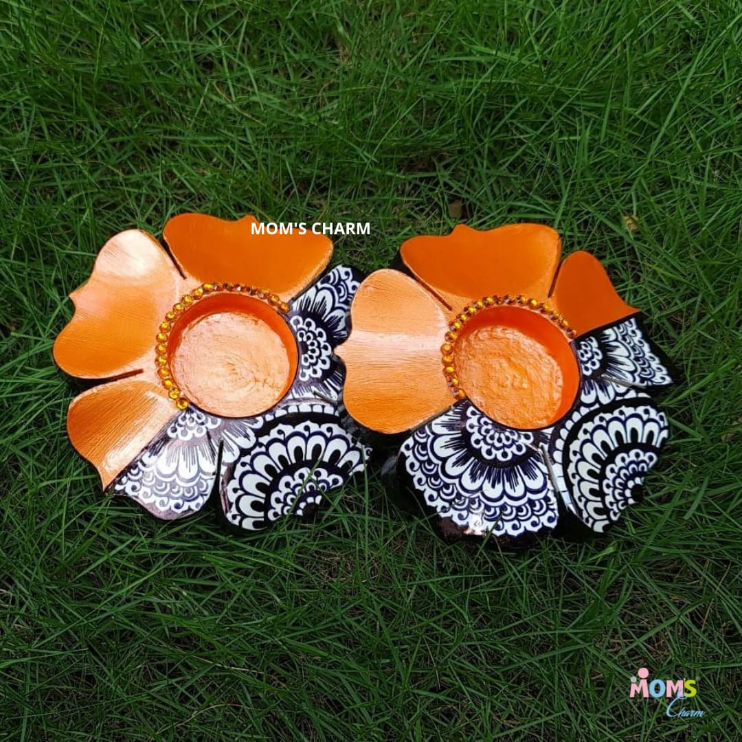 Flower Cutout Tea Light Holders - Set of 3 - Image 8