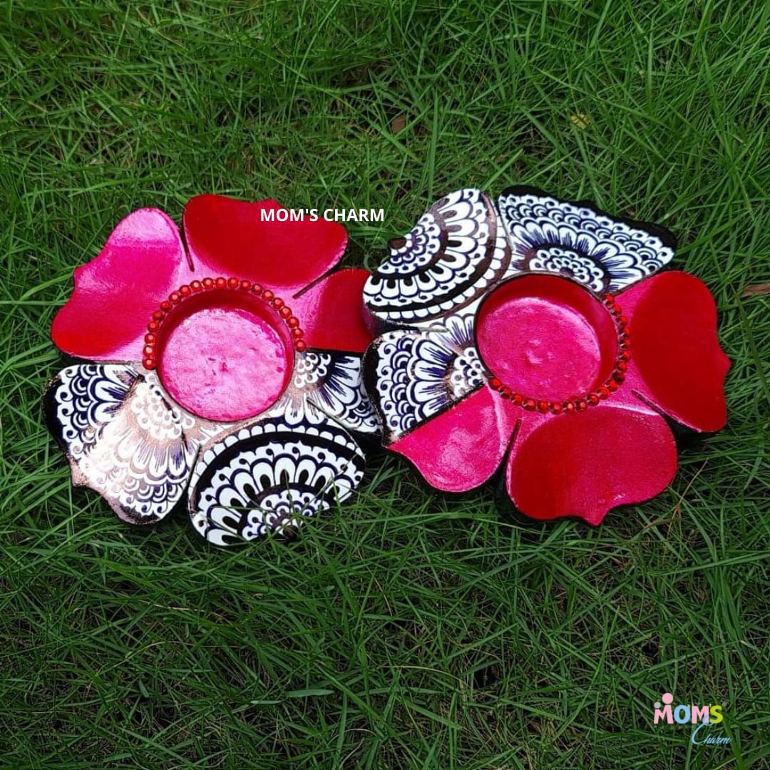 Flower Cutout Tea Light Holders - Set of 3 - Image 4