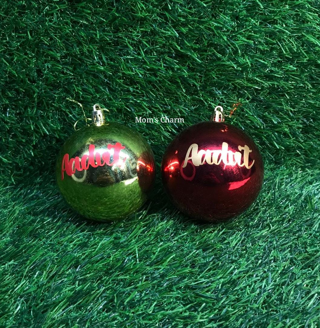 Xmas Balls - Pair of 2 - Personalize with Name